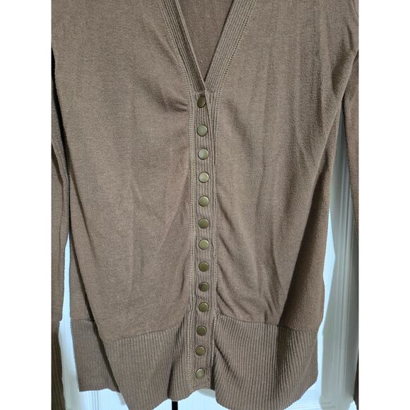 Zenana Outfitters large women's brown button front cardigan - Picture 2 of 10